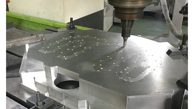 攪拌摩擦焊設(shè)備焊水冷板還是真空釬焊嗎？-科鼎數(shù)控設(shè)備