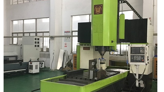 攪拌摩擦焊設備，科鼎的數控讓鴻訊達的產品生產更快捷！