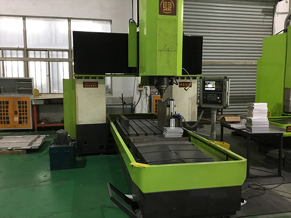 汽車電池托盤,水冷板焊接設(shè)備哪里有？科鼎數(shù)控摩擦攪拌焊接設(shè)備