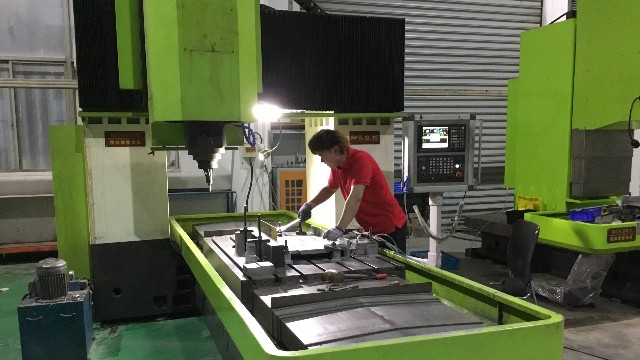 攪拌摩擦焊機(jī)多少錢一臺(tái)？