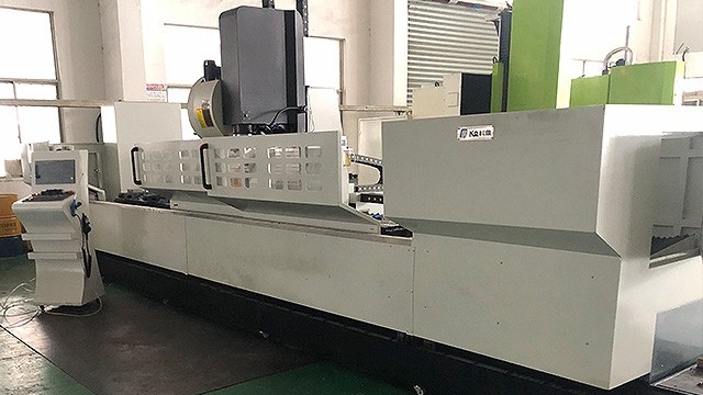 科鼎鑫數(shù)控—鋁型材加工中心生產(chǎn)廠家！